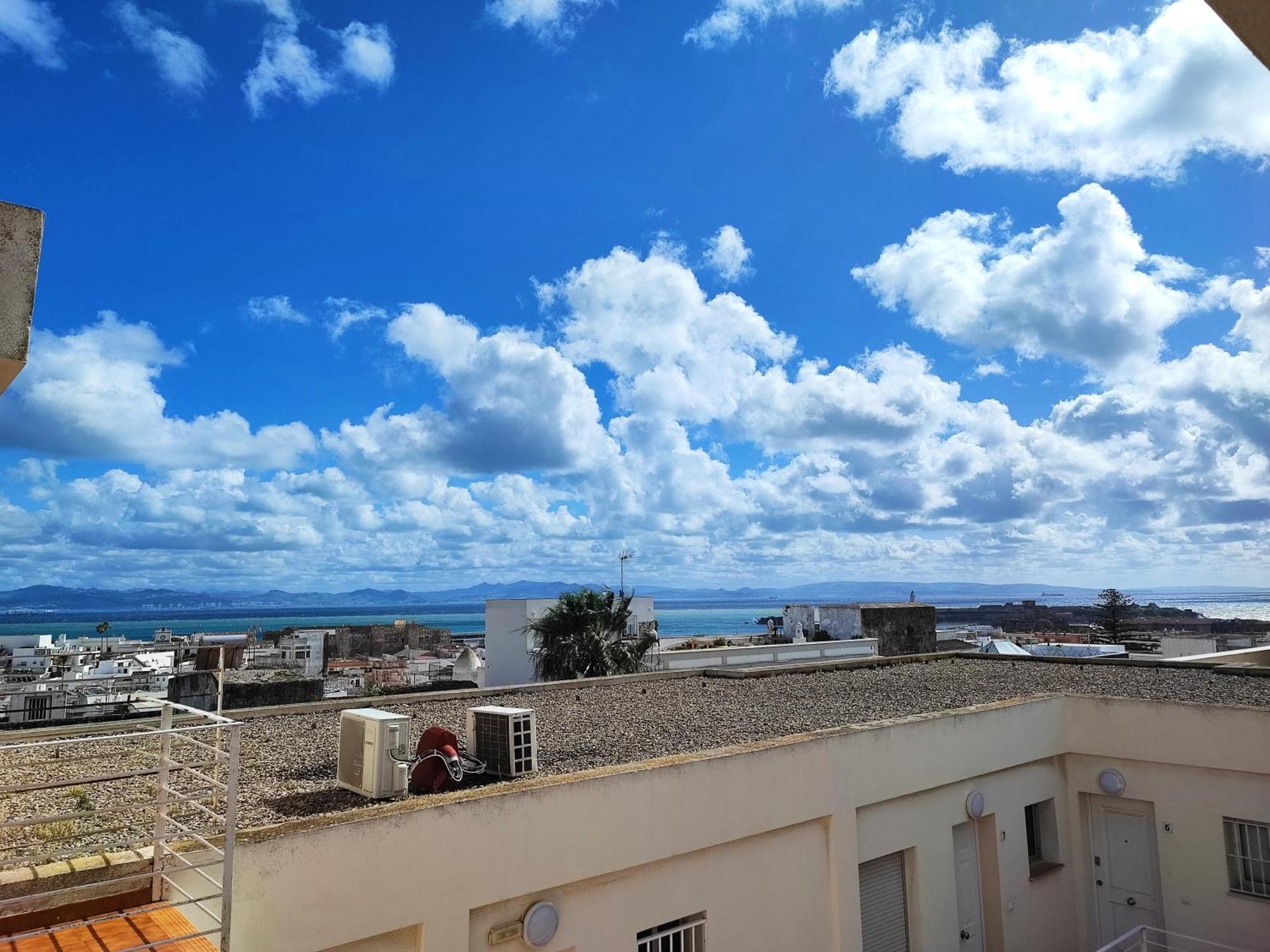 Apartamento Vistas Puerta Jerez 塔里法 外观 照片