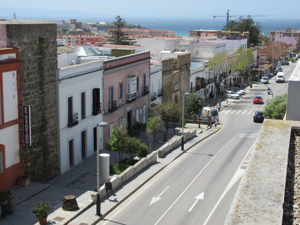 Apartamento Vistas Puerta Jerez 塔里法 外观 照片
